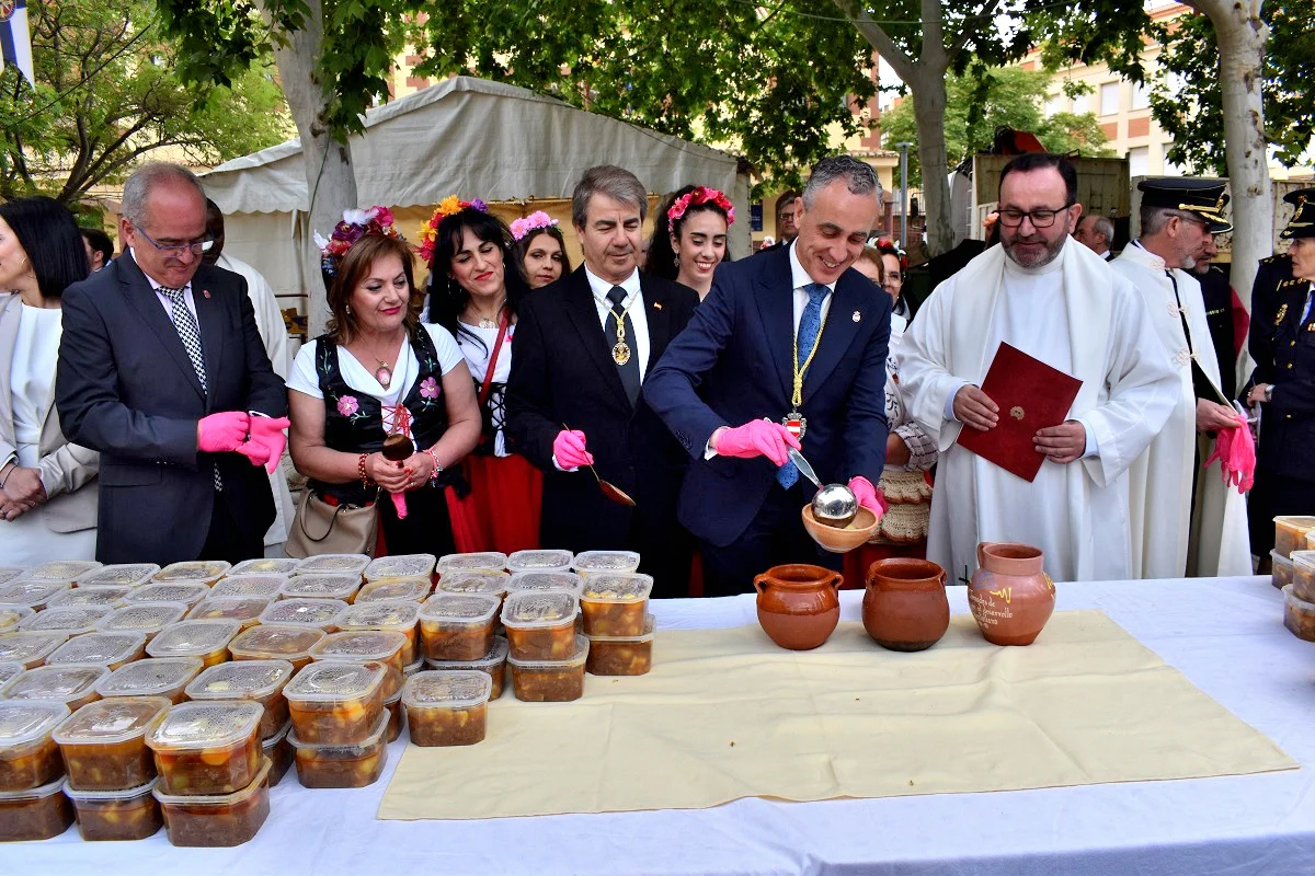 La Ciudad de Puertollano Celebra Con Sabor: El Guiso Sagrado se Honra en un Festivo Histórico