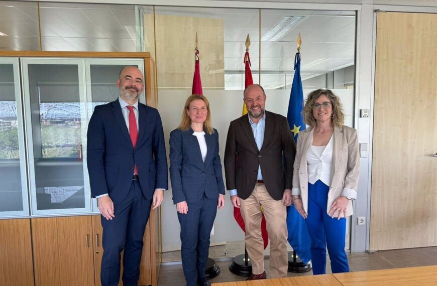 Sescam Se Compromete a Reforzar la Seguridad con Más Vigilantes y Equipos Dobles en PAC Según CSIF