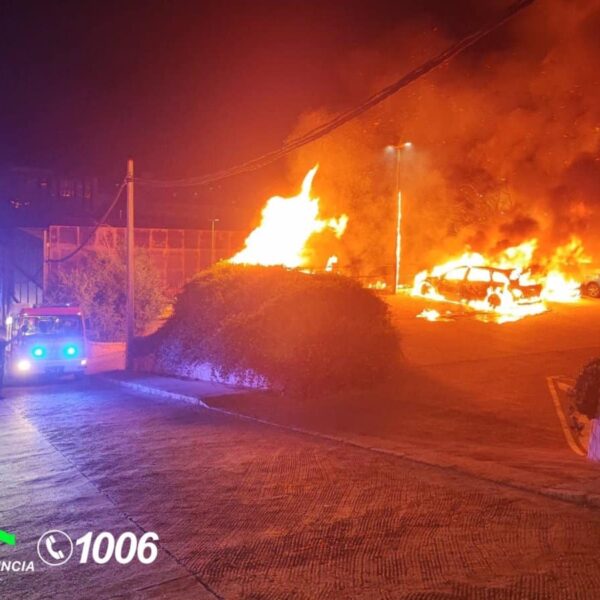 Cuatro Vehículos Incinerados en Incendio de Parking Público en Puertollano