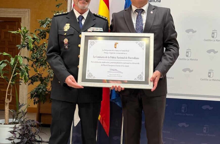 Honores a la Policía Nacional de Puertollano por su Destacada Intervención en el Plan de Emergencia
