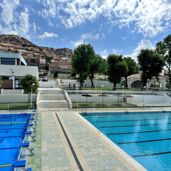 Inauguración de las Renovadas Piscinas Municipales: Ahorro de Agua y Apertura Programada para el 22 de Junio