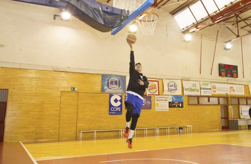 Renovación a la Vista: El Pabellón Luis Casimiro Estrenará Pista Moderna Gracias al Ayuntamiento