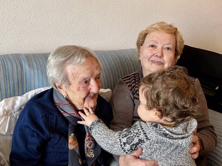 Dolores Buitrago, Decana de C-LM, Muere a los 110 Años Rodeada del Cariño Familiar