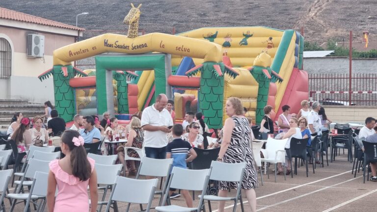 Festividades Veraniegas Engalanan El Carmen: Una Celebración de Tradición y Alegría