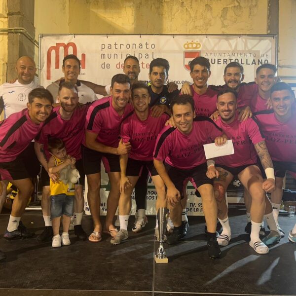 Pinturas Loz-per se Corona en el XXV Torneo de Fútbol 7 con Victoria Triunfal