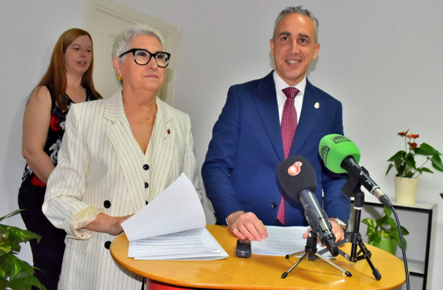 Servicios Sociales lanza una iniciativa innovadora de acompañamiento para personas mayores con un incremento presupuestario de 30.000 euros