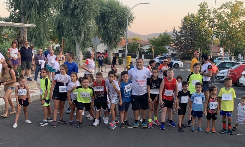 El Poblado Vibra con la Emoción de la Carrera: 150 Competidores se Enfrentan en el Retorno del Trofeo Sánchez Menor