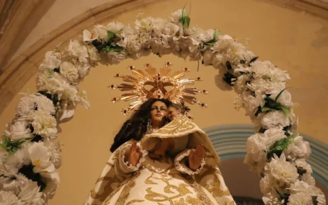La senadora Montserrat Rivas pregona las fiestas patronales de Tamajón