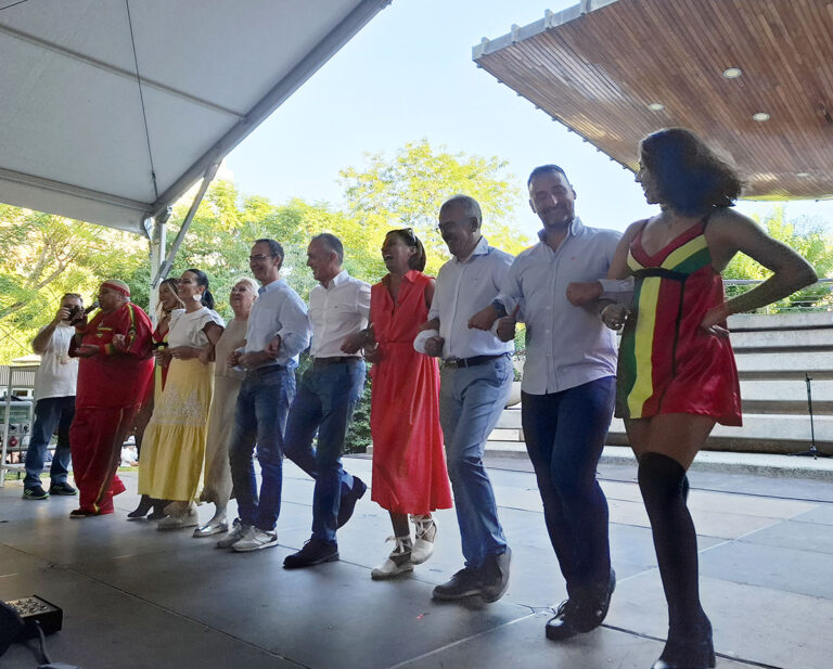 Fiesta Patronal de Puertollano Vibra al Son de King África Durante el Tardeo