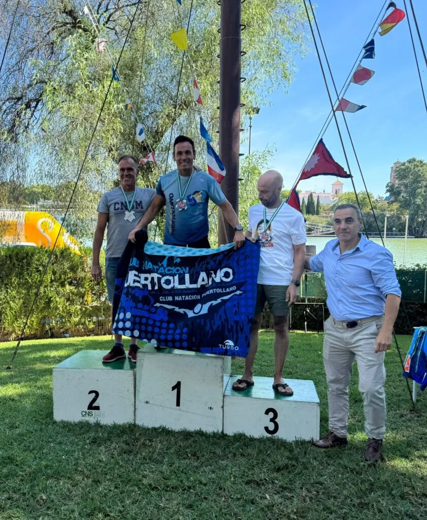 Fran Tamaral del Club Natación Puertollano triunfa en la VII Travesía a Nado del Guadalquivir