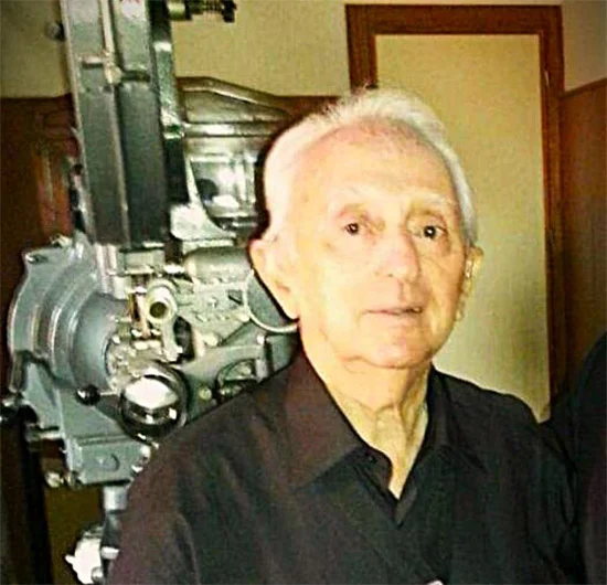 El Músico Manuel Mateo Carrere Da Nombre al Salón de Actos de la Casa de Baños de Puertollano