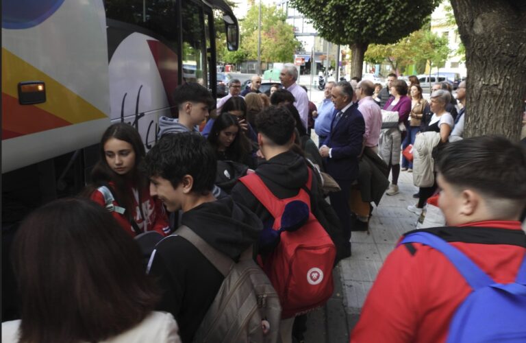 Fomentando la Unidad Cultural: 38 Jóvenes Listos para el Intercambio en Pouzauges este Fin de Semana