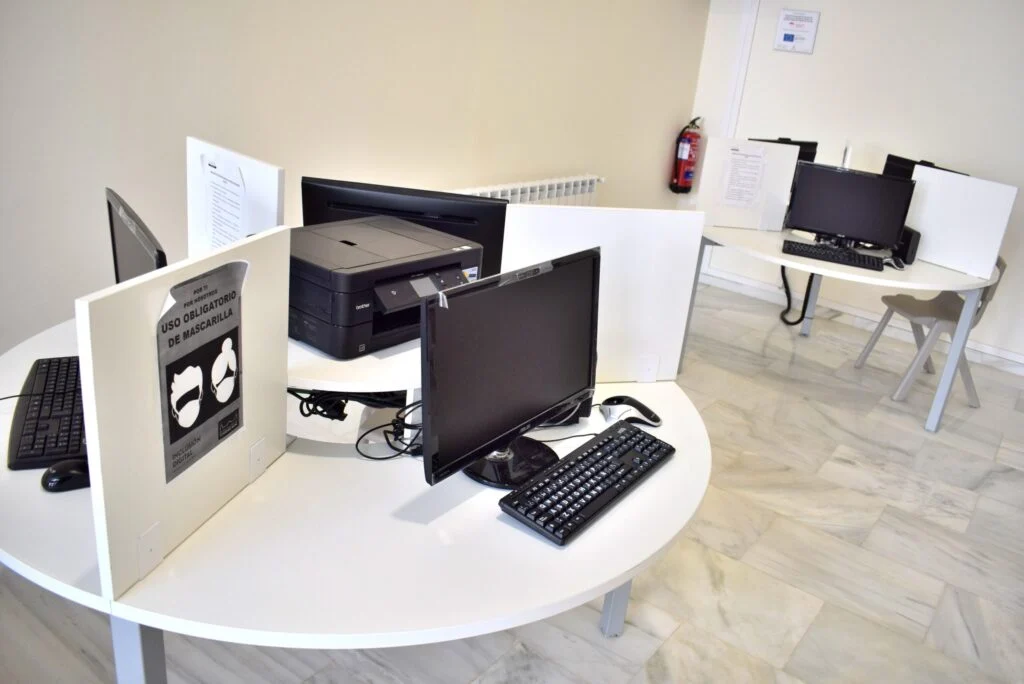 Inversión Municipal de 48.400 Euros para Implementar Aula Digital en el Centro Cultural