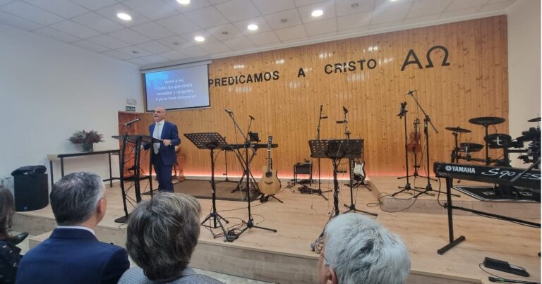 Un Siglo Transformador: Celebrando los Cien Años de la Iglesia Evangélica de Puertollano en Comunión y Solidaridad