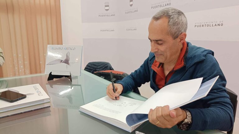 Los secretos del Ártico, revelados por el fotógrafo de naturaleza José Luis Gómez de Francisco, en Puertollano
