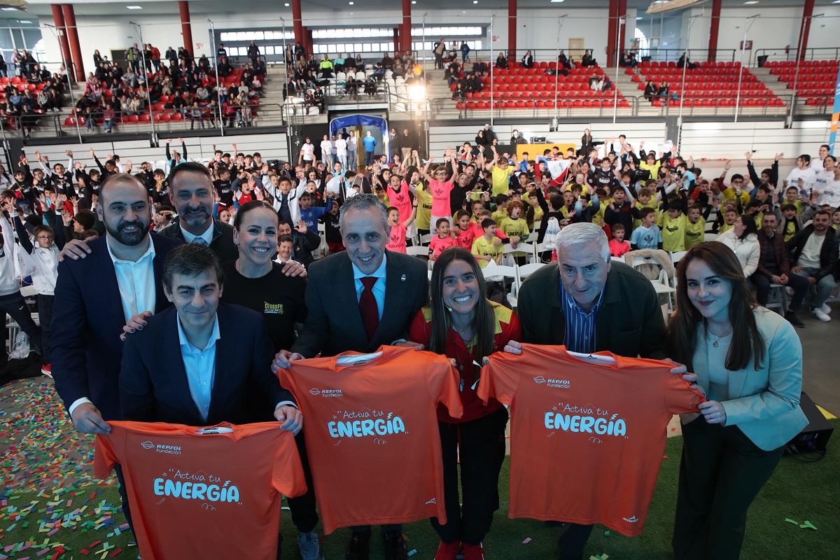Fundación Repsol impulsa el deporte juvenil con nueva equipación para escuelas a través de su iniciativa ‘Activa tu energía’