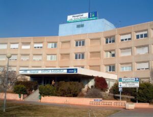 Policía busca al presunto agresor que apuñaló a un hombre en el cuello en Puertollano