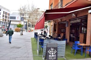 Quince Establecimientos Hosteleros Deben Ajustar sus Terrazas Según Nueva Ordenanza Municipal