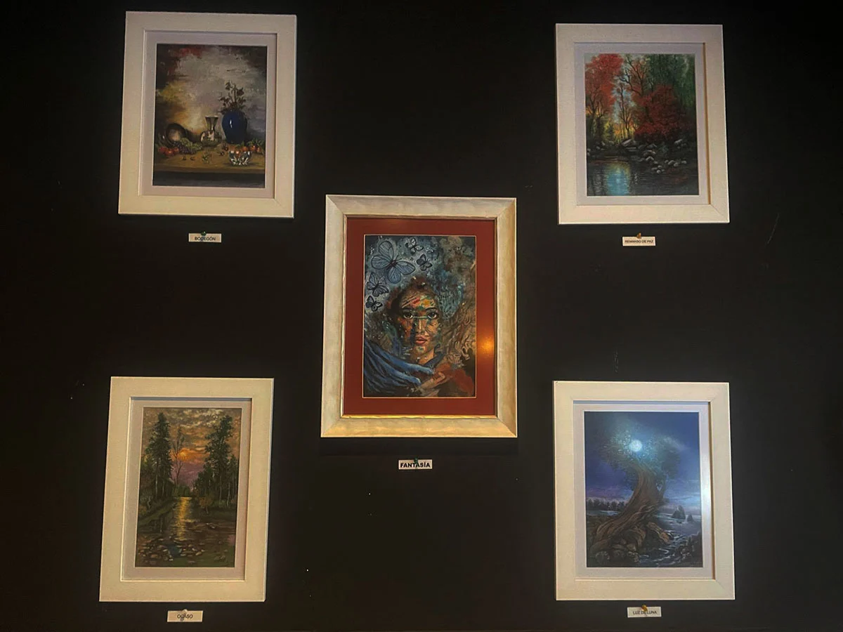 Artfem Respaldó a Carmen Olmo en la Grandiosa Inauguración de su Exposición de Pinturas