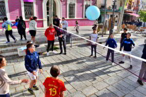 Celebrando la Actividad Física al Aire Libre: CIFP Virgen de Gracia y Colegio Jiménez Avendaño Organizan Jornada Deportiva Urbana
