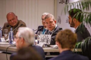 García-Page destaca el gran impulso industrial con la aprobación de 60 millones de euros para la acería verde de Puertollano