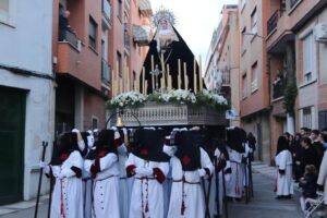 La Esperanza Renacida: Reflexiones sobre el simbolismo de la Resurrección en el Sábado Santo