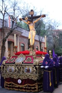 Viernes Santo en Puertollano: Una Jornada de Pasión y Devoción Cofrade
