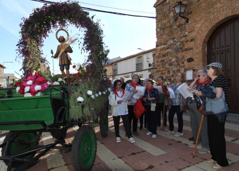 Festividad y Devoción: La Aldea del Villar festeja su ancestral romería dedicada a San Isidro