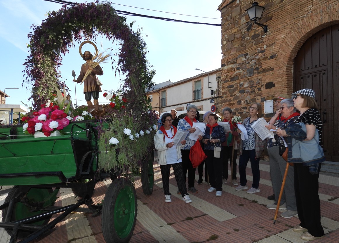 Festividad y Devoción: La Aldea del Villar festeja su ancestral romería dedicada a San Isidro