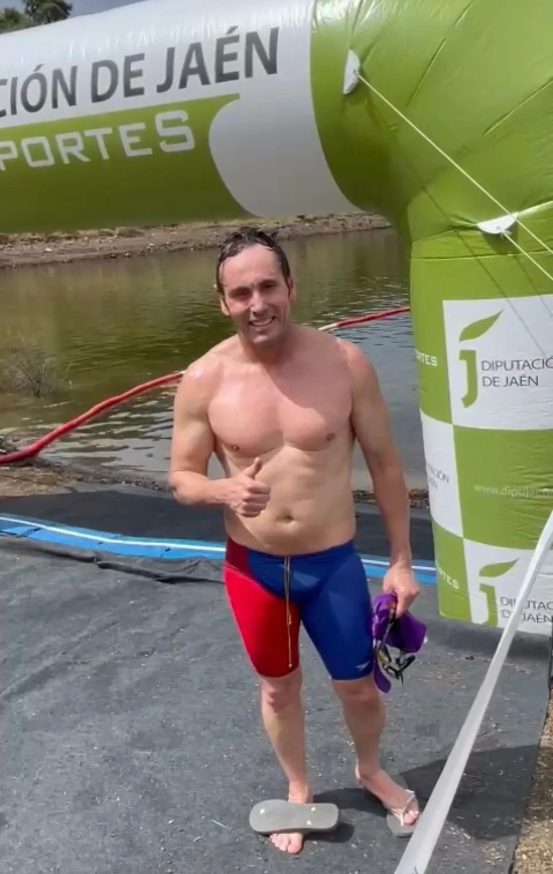 Fran Tamaral Triunfa y Se Corona Como Campeón de la Quinta Edición de la Travesía a Nado ‘Corazón de Olavidia’