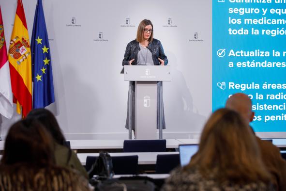 Castilla-La Mancha aprueba ley para garantizar farmacias rurales y mejorar el servicio farmacéutico en la región