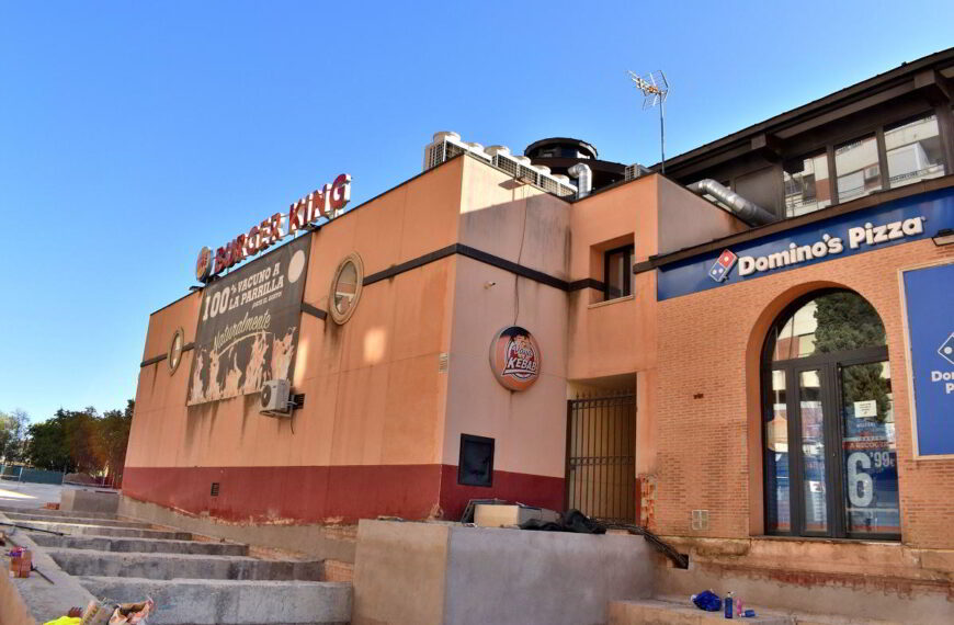 El Consistorio Desafía la Anulación del Contrato del Restaurante del Paseo del Bosque