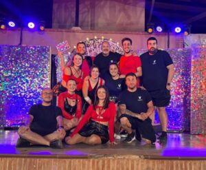 Fiesta y bingo en el escenario: La noche lúdica del Auditorio con ‘1,2,3 Bingo’