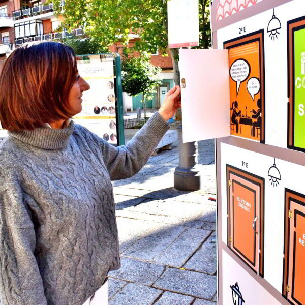 Impacto Visual en la Ciudad: La Exposición que Desafía la Indiferencia ante la Violencia de Género