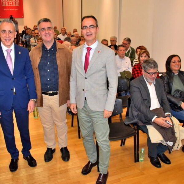 Las Luces y Sombras del Puertollano de los Años 20: Gómez Vozmediano Inaugura las Jornadas de Historia