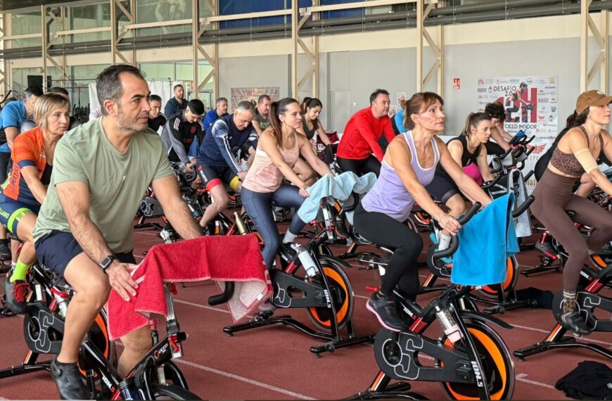 Medio millar de ciclistas unen fuerzas en el Segundo Desafío Ciclo Indoor 12 Horas 2.0 por la Solidaridad
