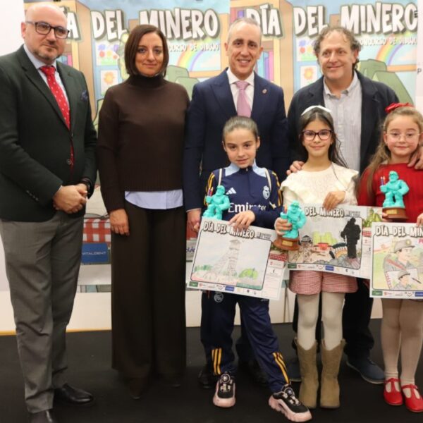 Entrega de Premios del III Concurso de Dibujo “Día del Minero” en Puertollano, Presidida por el Alcalde con la Participación de Más de 800 Escolares