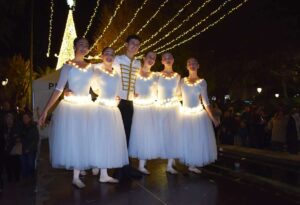 Espectáculo Aéreo Teatral Ilumina Puertollano en un Deslumbrante Festejo Navideño