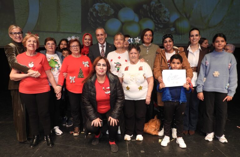 La Gala de Navidad de Puertollano se Ilumina con el Talento Musical de Más de 300 Estudiantes de Educación Básica de Adultos
