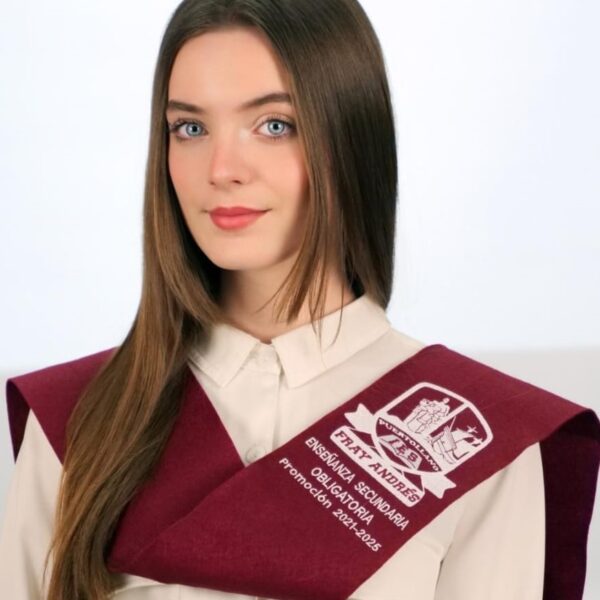 Puertollano se viste de fiesta para celebrar la llegada de la ‘Estrella de la Navidad’, anunciando la proximidad de los Reyes Magos