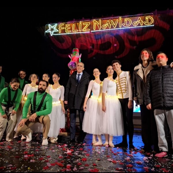 Puertollano se viste de luz y encanto con la magia navideña en sus calles