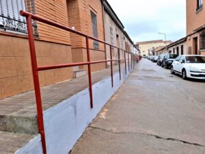 Renovación Urbana: El Ayuntamiento Actualiza Semáforos y Mejora la Seguridad en La Rincona y el Estadio Sánchez Menor