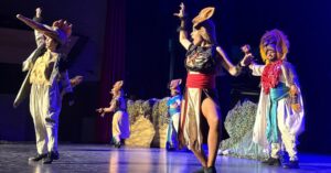 Éxito rotundo del musical «De Simba a Kiara: El Tributo al Rey León» con mil asistentes en el Auditorio Municipal