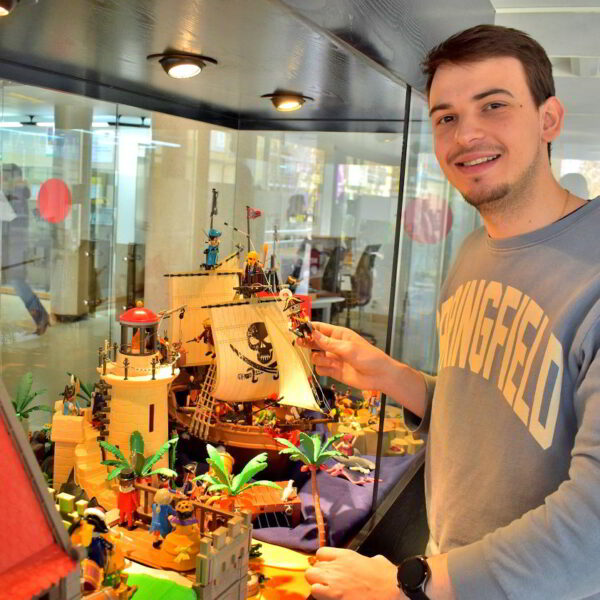 Exposición ‘Naves Corsarias’ de Playmobil hechiza al Ayuntamiento: Revive la era de los piratas en la costa inglesa