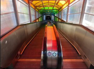 Inauguración de las Nuevas Rampas Mecánicas Conectando la Plaza Ramón y Cajal con la Calle Bañiz Bajo el Lunes 19 de Enero