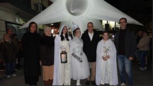 La Estrella de la Navidad Ilumina Puertollano por Primera Vez, Encendiendo Valores y Esperanza en la Ciudad