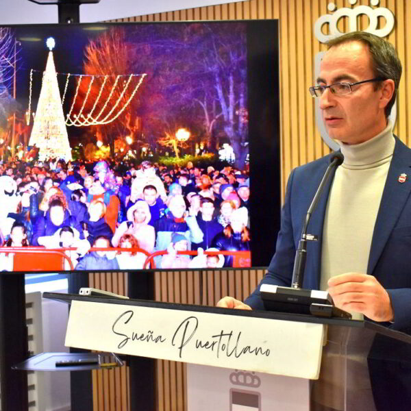López Berdonces Celebra un Exitoso Evento Navideño Iluminando las Calles con Luz, Alegría, Gran Participación y Dinamismo Comercial