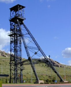 Adjudicada la obra de restauración del emblemático castillete del pozo Santa María con una inversión de 320.136 euros