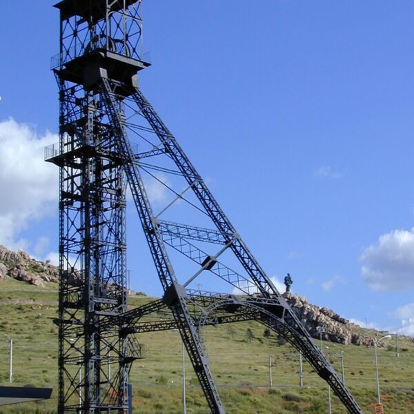 Adjudicada la obra de restauración del emblemático castillete del pozo Santa María con una inversión de 320.136 euros