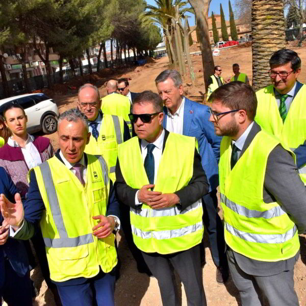 El Paseo del Bosque alcanza el punto medio de su renovación con miras a finalizar en septiembre